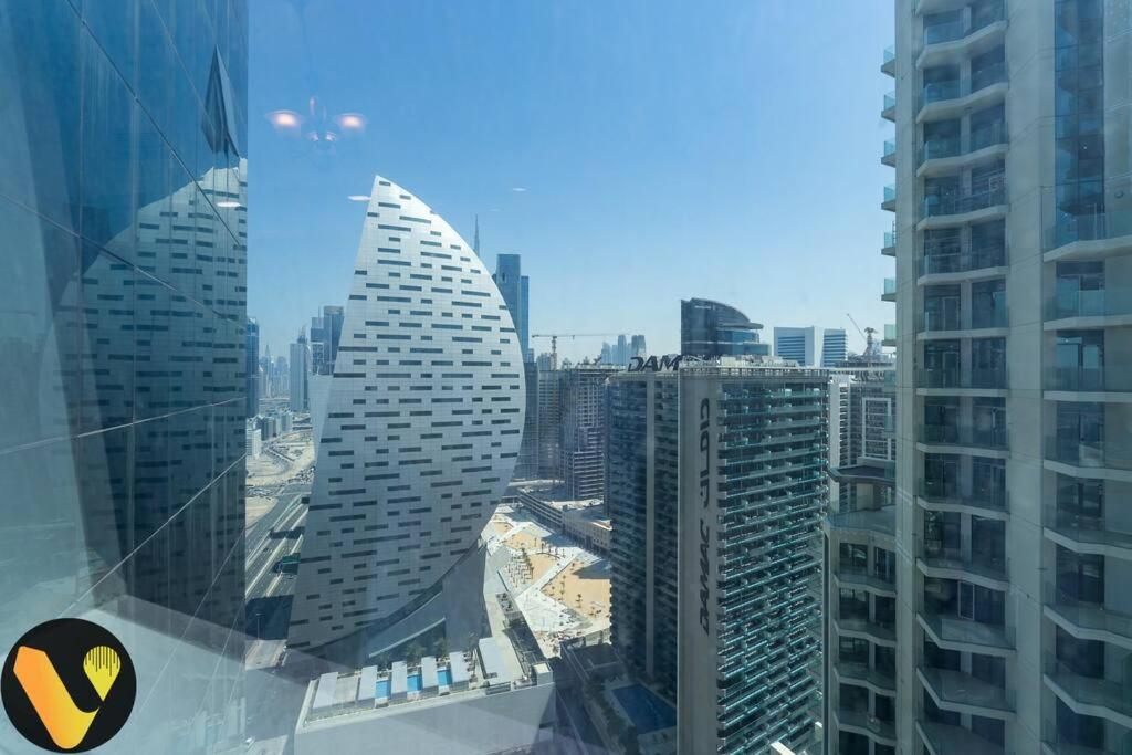 Vogue Court Tower Near Burj Khalifa Mall * Dubai